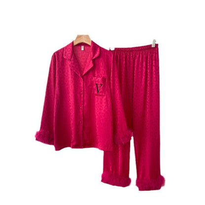 Women's Feather Model Loose Pajama Set