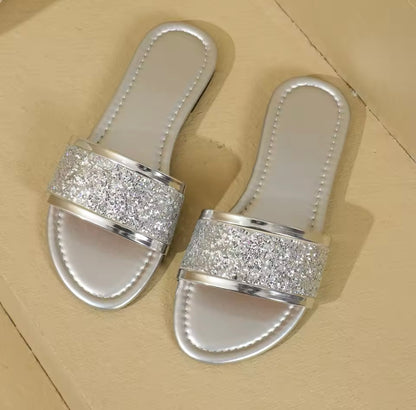 Summer New Fashionable, Sexy, Comfortable Flat Sandals for External Wear